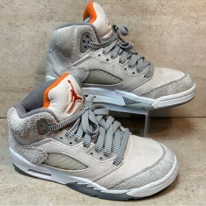 Jordan Kids Sneakers in Cream and Orange